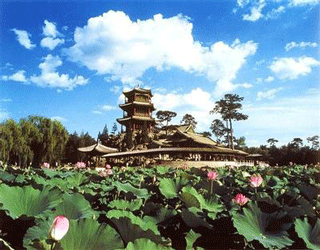 承德避暑山莊+棒槌山+普寧寺+小布達拉宮（豪華標準） 休閑3日游